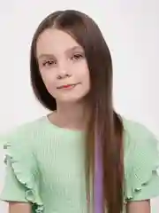 Пурпурный цветные пряди на заколке