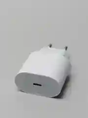 Зарядное устройство / блок питания для айфона Type-C 20W