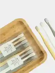 Белый зубная щетка, набор 4 штуки