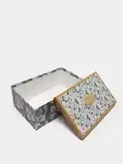 Коробка подарочная "Цветы для любимой девушки"