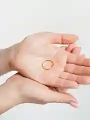 Золотой кольцо обручальное тонкое из стали, 2 цвета