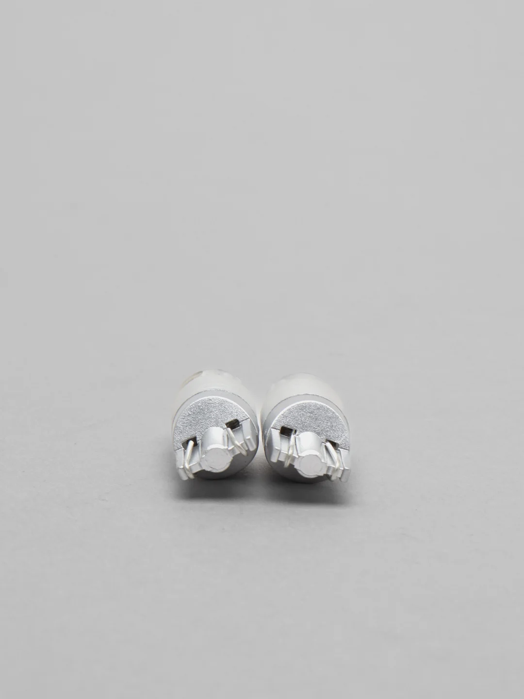 Светодиодные лампы W5W (2шт) 12-30V в габарит, салон, подсветка номера 2 SMD 3030.
