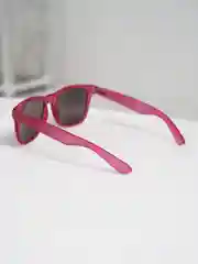 Вишнёвый очки солнцезащитные