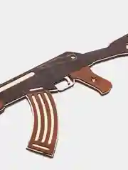 Коричневый автомат сувенирный "АК-47" деревянный