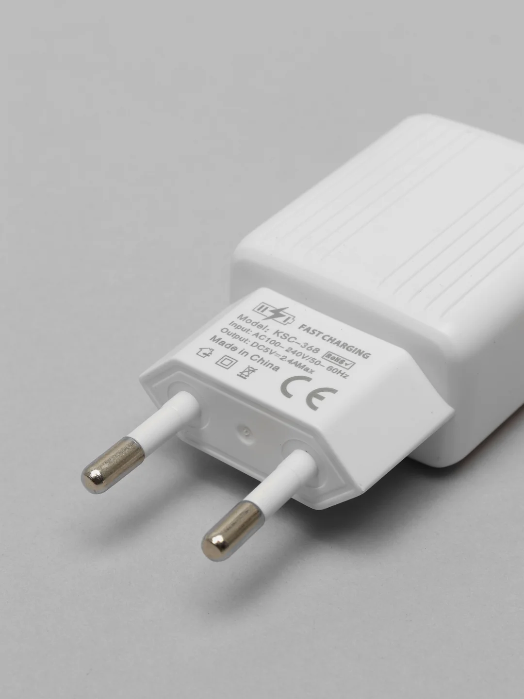 Сетевое зарядное устройство KAKU KSC-373, Lightning, Type-C, 2.4A