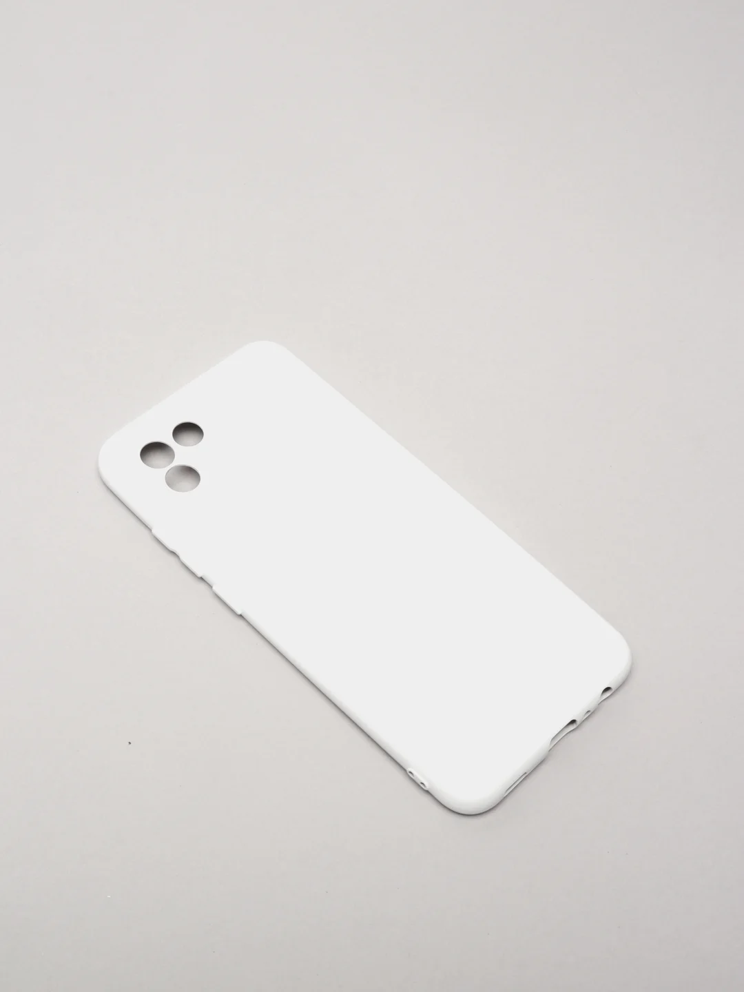Белый чехол Samsung A03 c защитой камеры и бархатом внутри