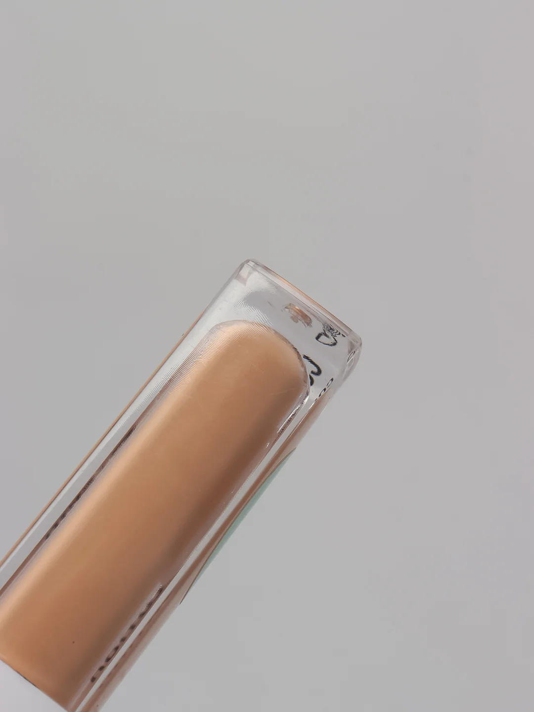 Корректор ESTRADE "SKIN SOLUTION" (53 тон персиковый)