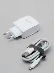 Сетевое зарядное устройство+2USB/быстрая зарядка для Lightning,Type-C,MicroUSB до 2.4A