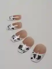 Накладные ногти, с дизайном