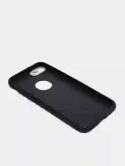 Силиконовый чехол на IPhone 7