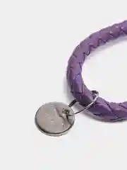 Фиолетовый плетеный брелок для ключей