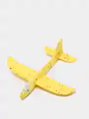 Желтый самолет из пенопласта