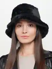 Черный панама меховая
