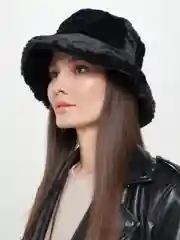 Черный панама меховая