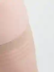 Бежевый капроновые чулки женские