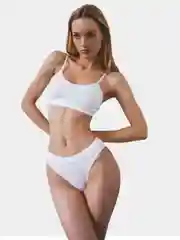 Белый комплект белья в рубчик