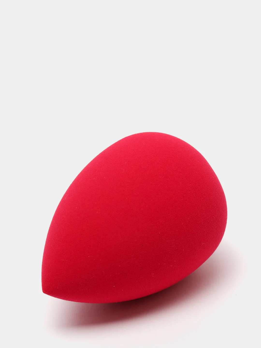 Вишнёвый спонж для макияжа Beautyblender