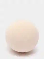 Бежевый спонж для макияжа Beautyblender