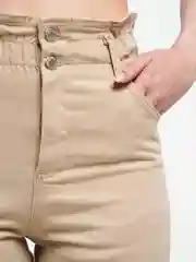 Бежевый джинсы