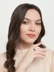 Фиолетовый кольцо с надписью "Love"