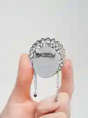 Желтый брошь, ручная работа