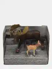 Фигурки животных с детенышами