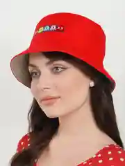 Красный панама летняя