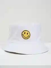 Белый панама со смайлом