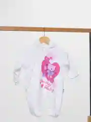 Белый комбинезон для малыша