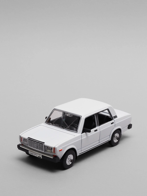 Металлическая модель жигули "Ваз 2107/2106", свет и звук, масштаб 1:24 ...