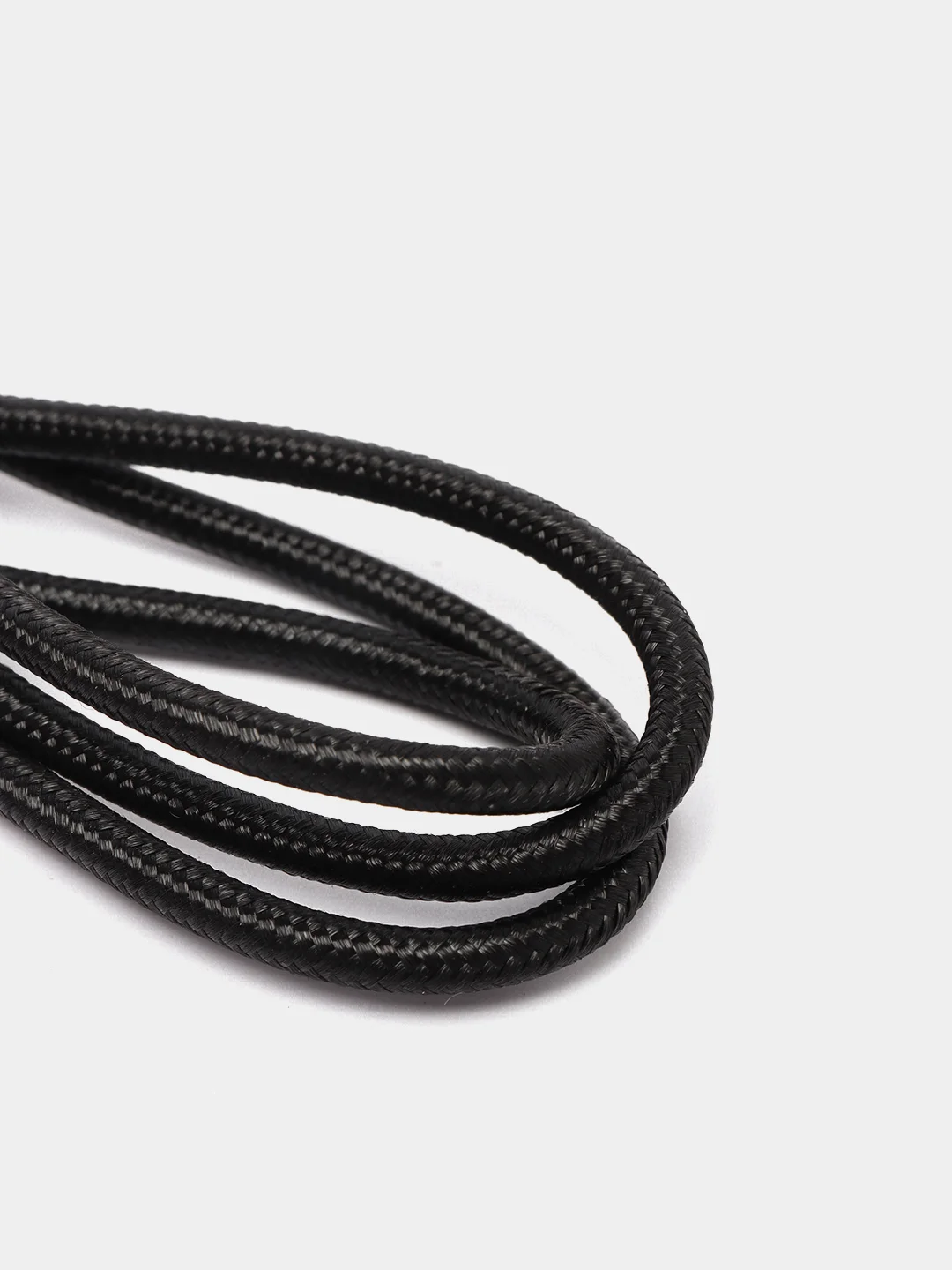 Черный кабель microUSB, Type-C, Lightning для зарядки и передачи данных