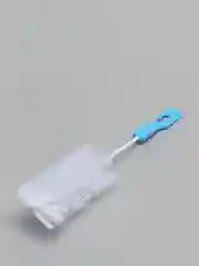 Голубой ершик для мытья бутылок