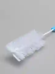 Голубой ершик для мытья бутылок