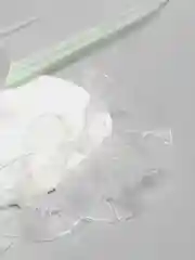 Белый подставка для фонтана из шаров