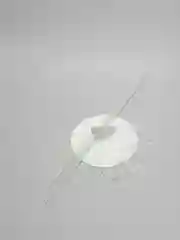 Белый подставка для фонтана из шаров
