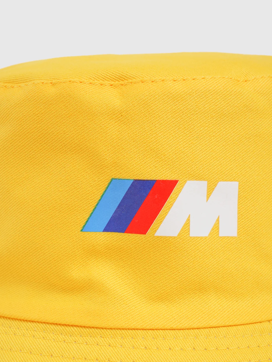 Желтый панама "BMW"
