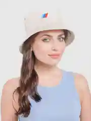 Бежевый панама "BMW"