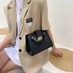 Черный женская сумка.
