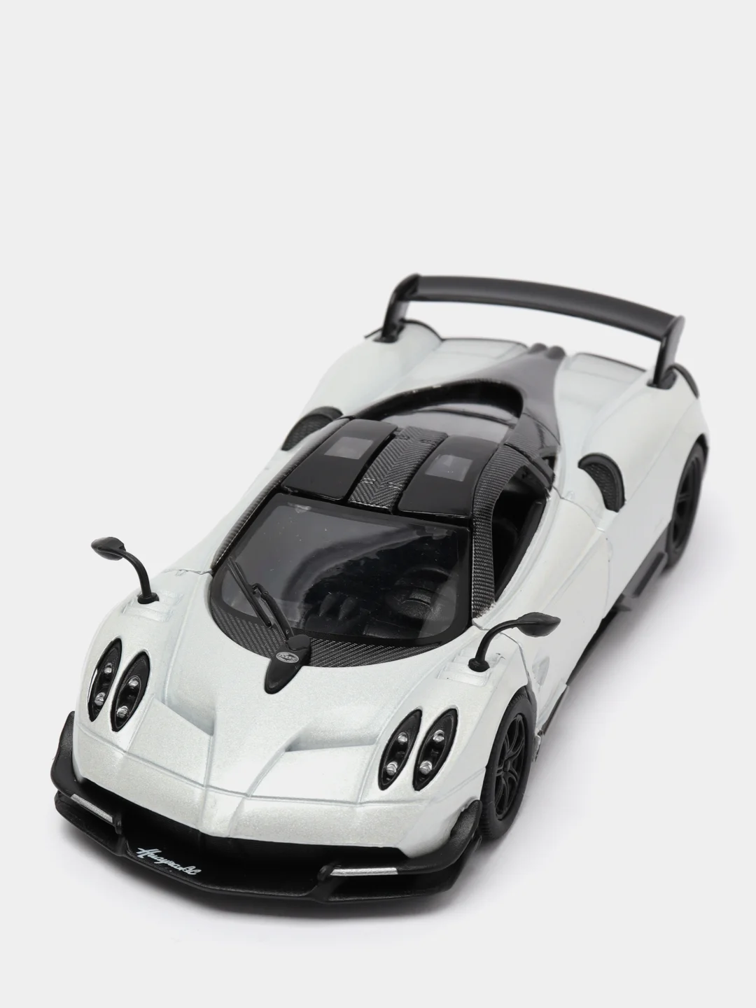 Белый 2016 Pagani Huayra BC KINSMART KT5400D