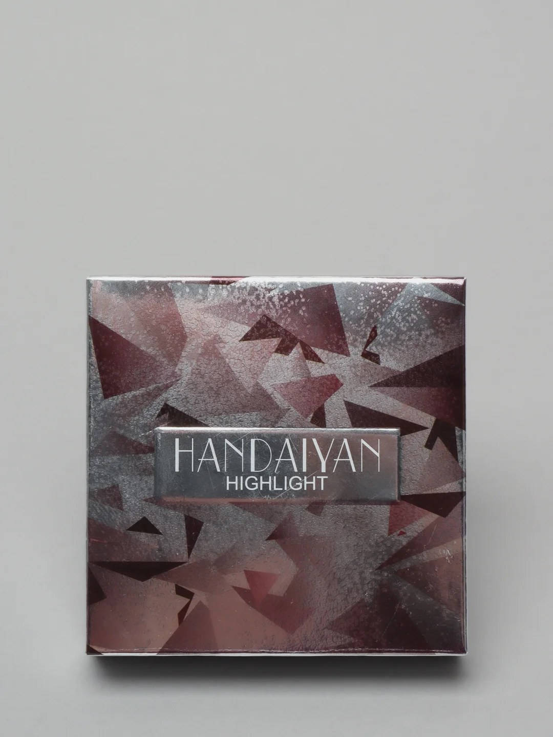 Серый хайлайтер для лица Handaiyan