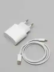 Белый зарядное устройство для iPhone (блок Type-C, PD, 20W + кабель Type-C/Lightning)