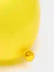 Желтый воздушный шар