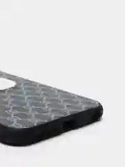 Серый чехол для iPhone с медведем