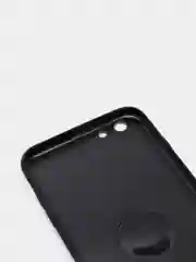 Серый чехол для iPhone с медведем