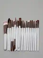 Белый кисти для макияжа набор MAANGE 20 шт разные цвета