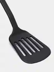 Лопатка кухонная с прорезями Vetta Black, жаропрочный нейлон