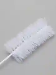 Желтый ершик для мытья бутылок