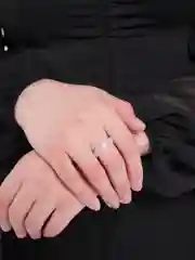 Белый разноцветные светящиеся кольца