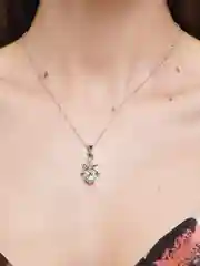 Прозрачный подвеска женская с камнем