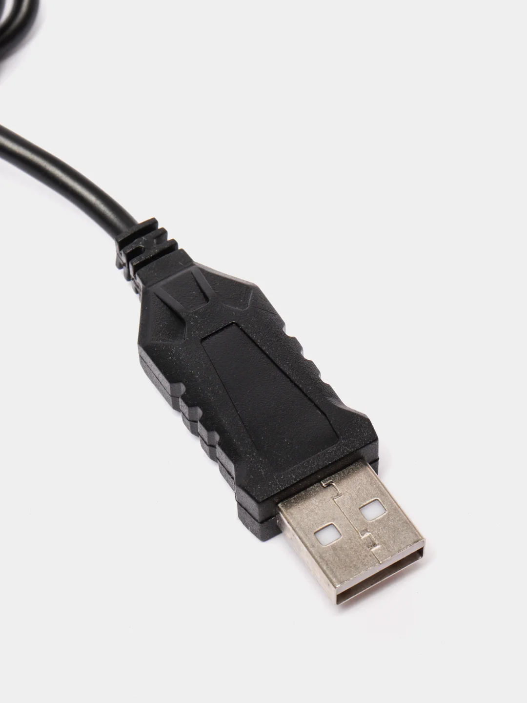 Игровая клавиатура с подсветкой Trust GXT 830-RW AVONN